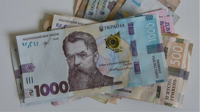 В Україні зменшується середня зарплата