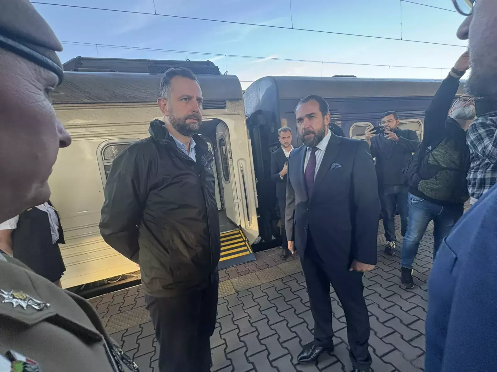 До Києва приїхав міністр оборони Польщі
