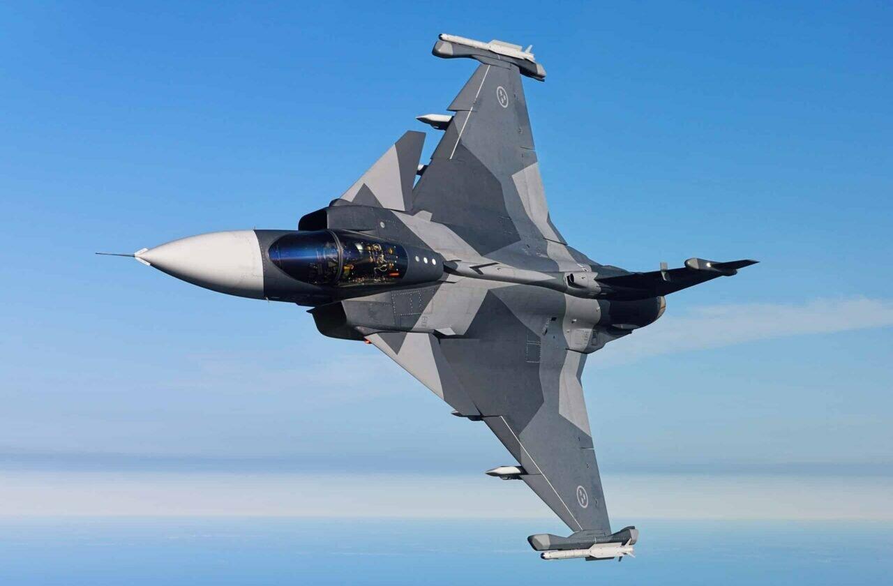 Швеція готова надати Gripen й допомогти з розмінуванням Чорного моря 