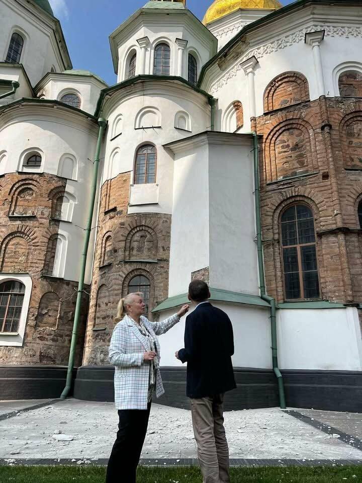 Армія рф пошкодила Софійський собор в Києві