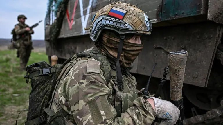 Огляд фронту від ISW . Росія просувається на 2 напрямках і бомбить "пояс фортець"