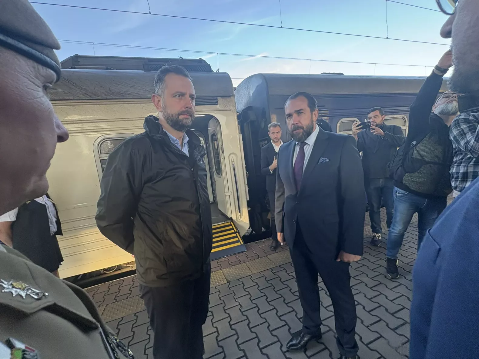 До Києва приїхав міністр оборони Польщі