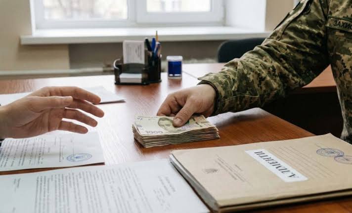 Заборона стягнення аліментів із «бойових» може поставити під питання обов’язок батьків утримувати дітей