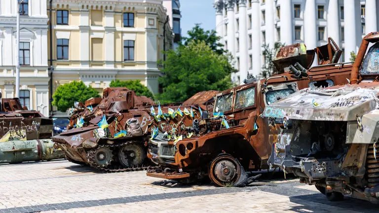 Які країни першими отримають експонати . Захоплені російські танки виставлять у музеях ЄС 