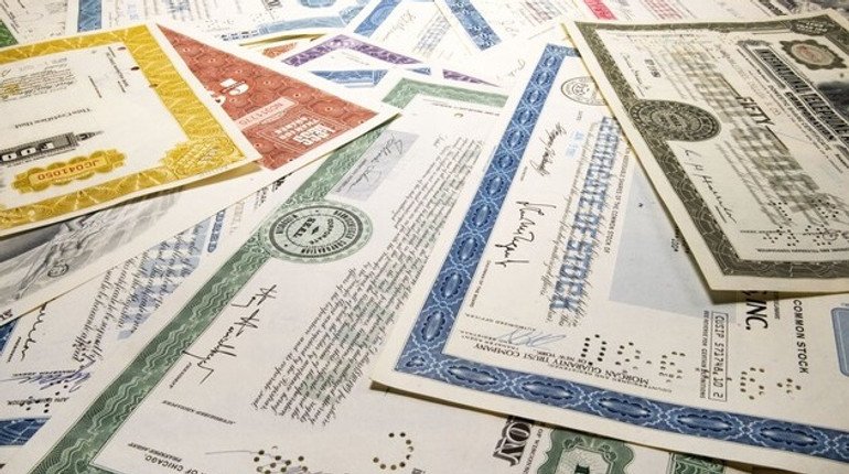 За рік інвестиції у держоблігації зросли майже на третину