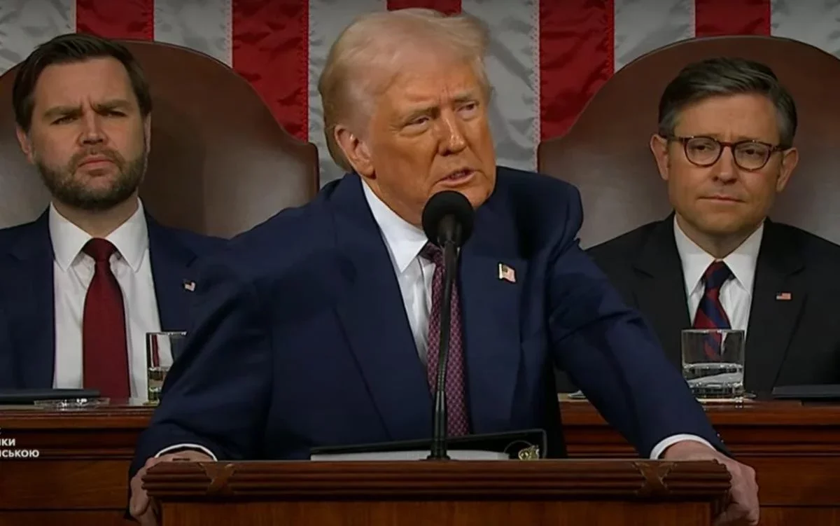 Президент США зробив заяву про замороження всієї міжнародної допомоги