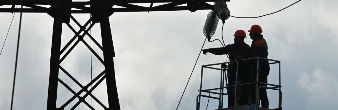 Аварійні відключення світла можуть тривати ще тиждень 