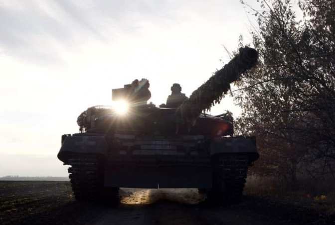 Майже 2 тисячі російських окупантів знешкодили Сили оборони минули... Майже 2 тисячі російських окупантів знешкодили Сили оборони минули доби