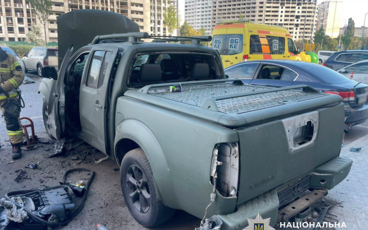 У Києві вибухнуло авто, коли до нього наближався власник