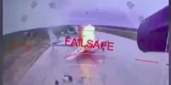 Цілями були п’ять аеродромів: міноборони Росії підтвердило дронову атаку на стратегічну авіацію