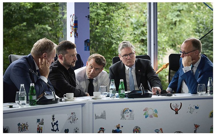 Європа замість миротворчої місії зосередилася на оборонній підтримці України без участі США