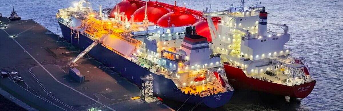 "Нафтогаз" вперше постачає скраплений газ через термінал у Німеччині 