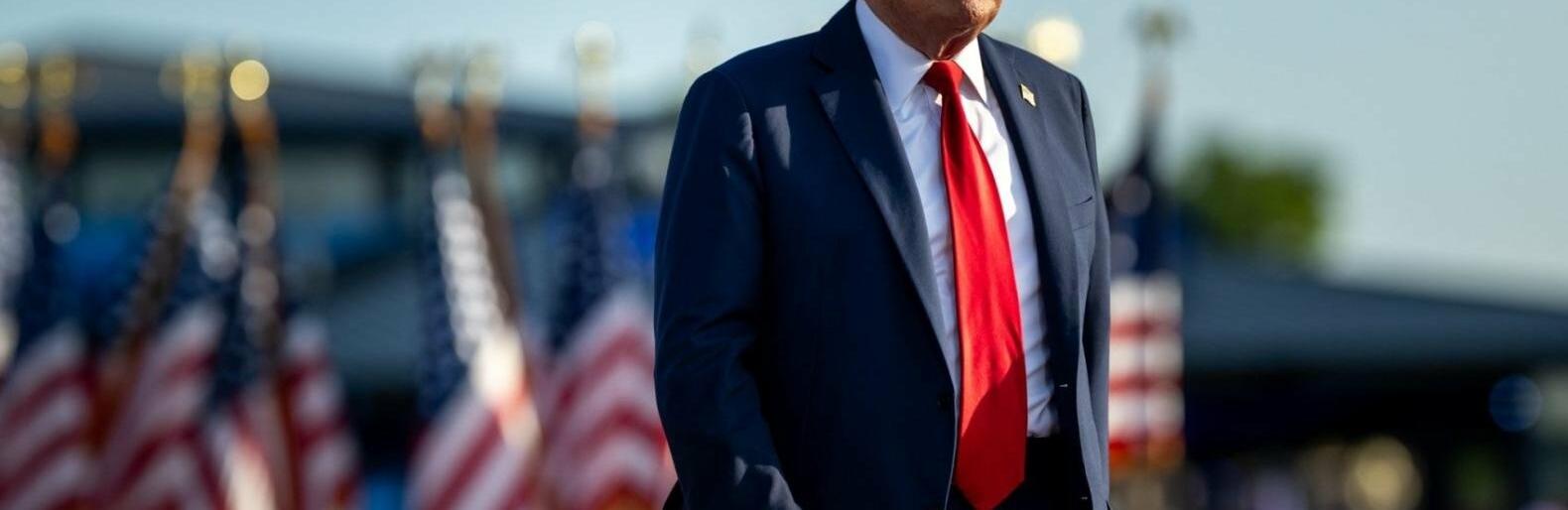 Reuters: "Трамп закликав ЄС ввести 100% тарифи проти Китаю та Індії"