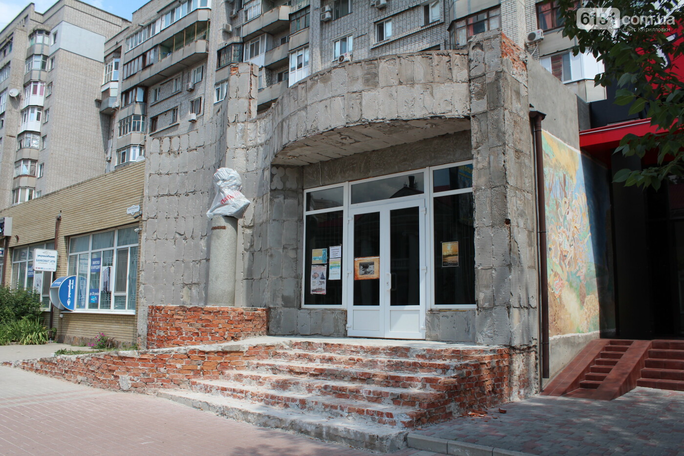 Реконструкция фасада музея им. Бродского завершена, фото-4