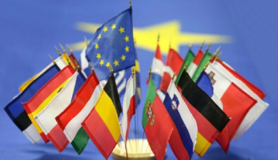 Євросоюз готується відмінити штампи в паспортах при відвідуванні країн ЄС
