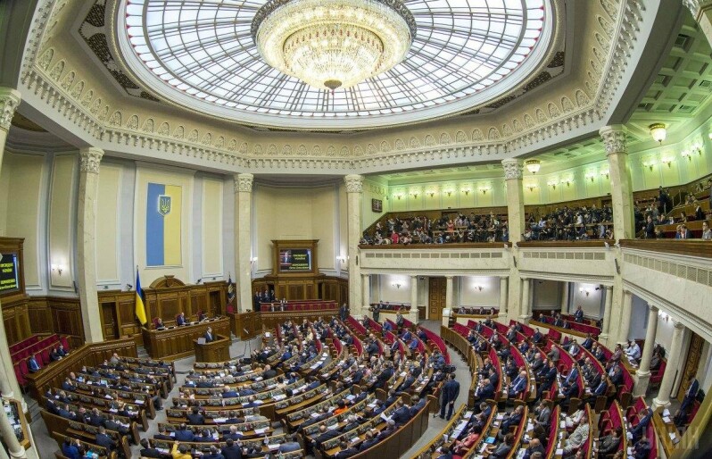 Депутати ВР хочуть законодавчої підтримки обов’язковості відповідей на їх запити