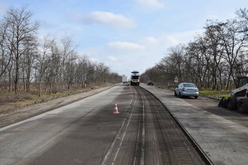 Розпочато ремонт траси Василівка - Бердянськ!