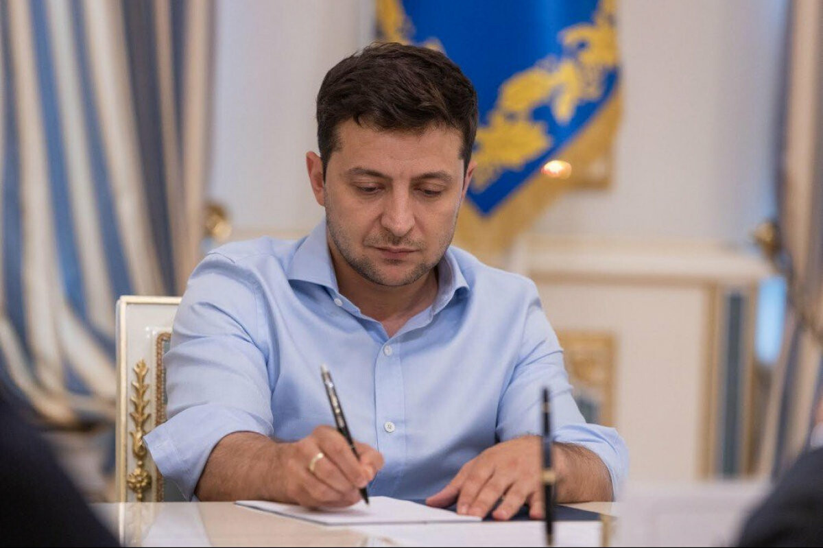 Президент України підписав  закон про повну середню освіту