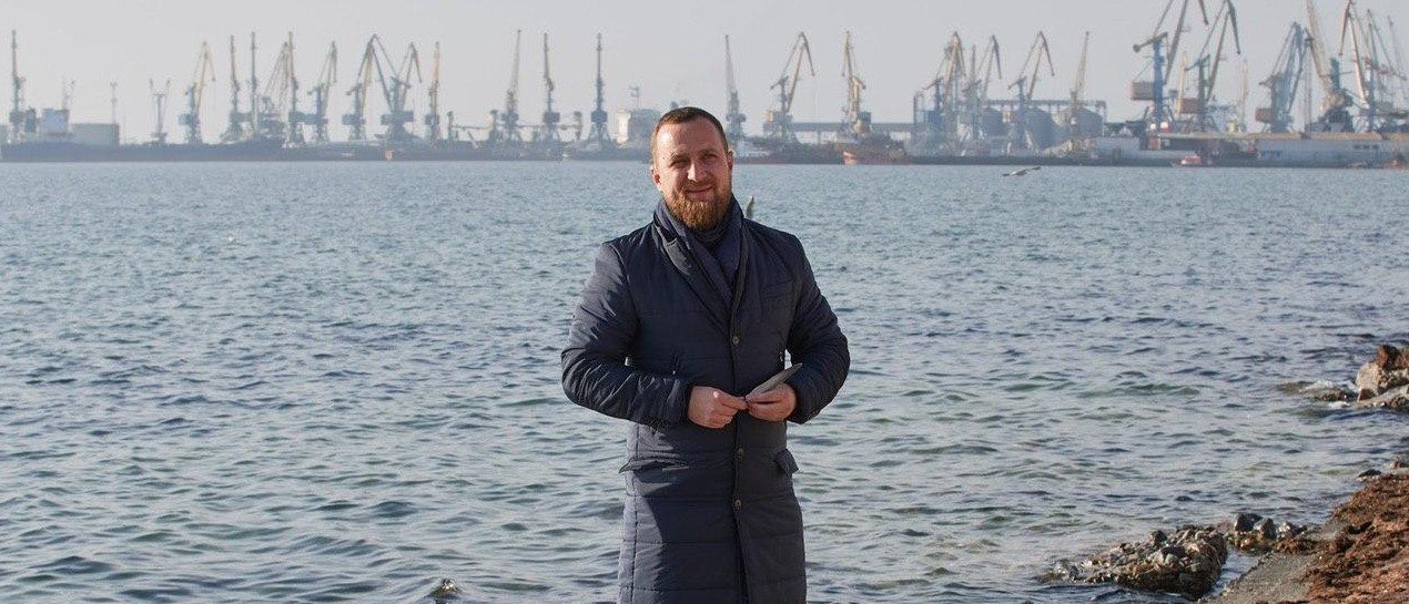 Засновник бренду Pavlov.ua Владислав Павлов вітає з 1 травня!