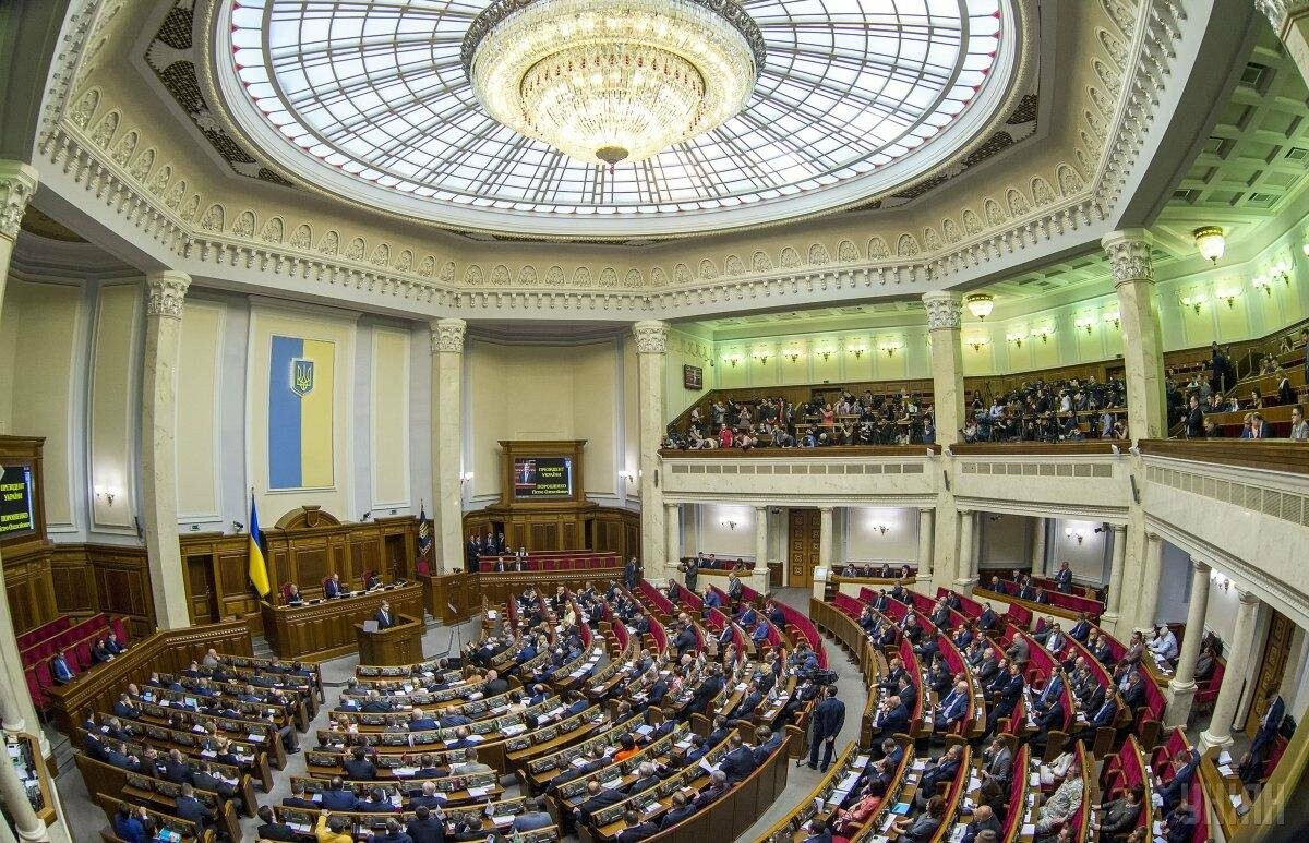 Депутати ВР хочуть законодавчої підтримки обов’язковості відповідей на їх запити