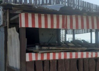 У Кирилівці узялися боротися з незаконними торговельними спорудами