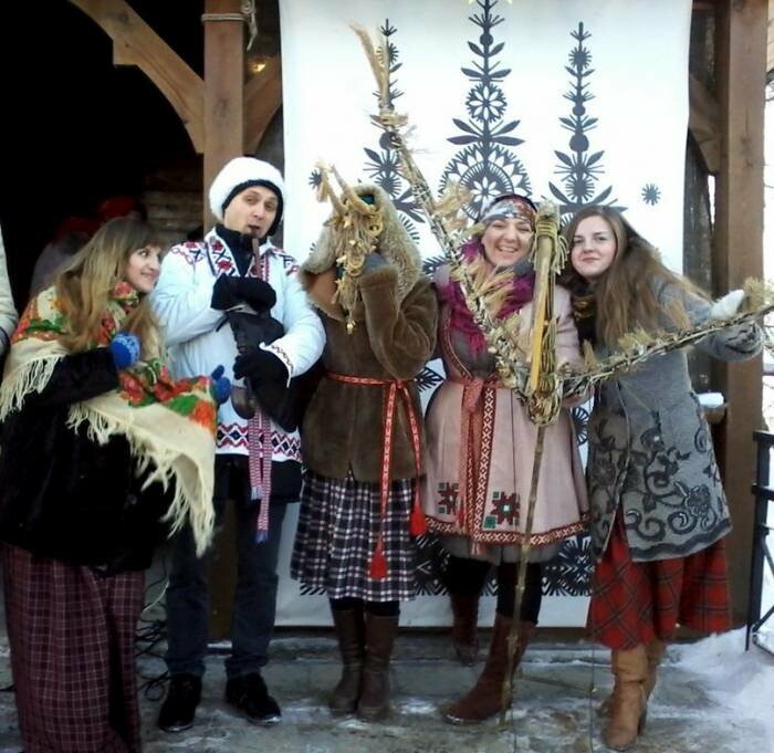 Не плутайте колядки з щедрівками
