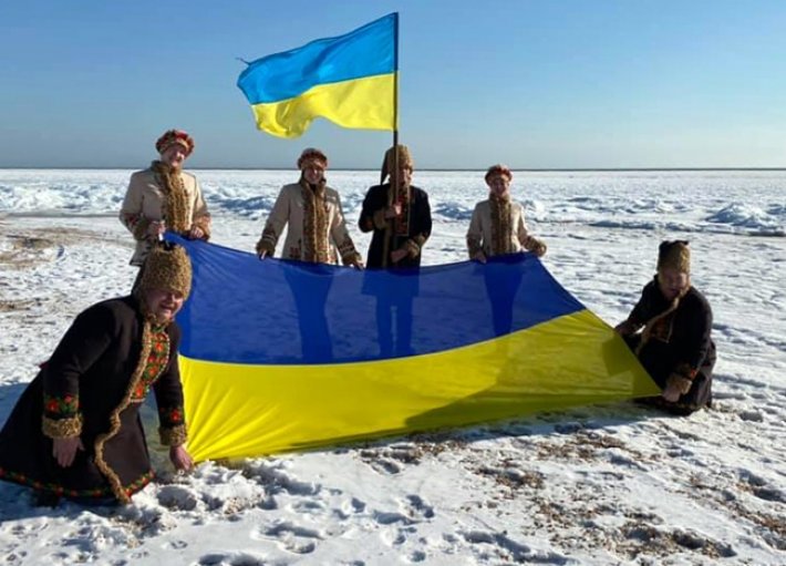 У Кирилівці відзначили День Соборності України флешмобом