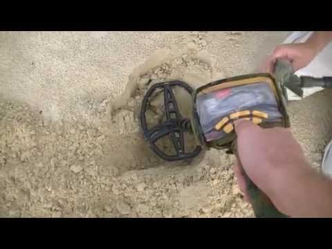 Любителям пошуків цінностей після курортного сезону море в Кирилівці подарувало чудовий шанс