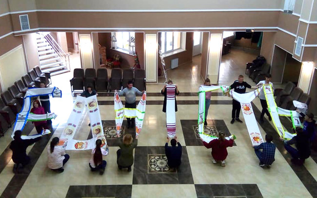 Кирилівські школярі та культпрацівники провели флешмоб на День Соборності України