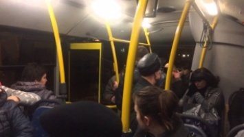 На Запоріжжі в автобусі побилися кондуктор із пасажиркою