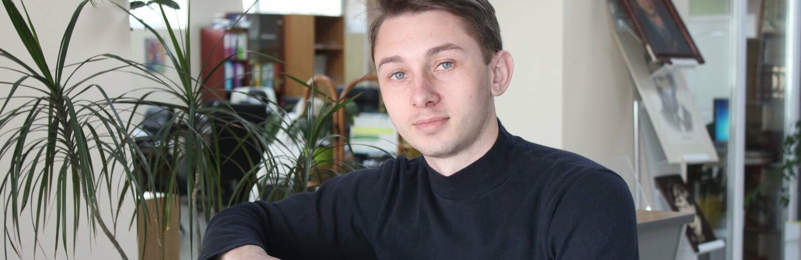 Привітання з 8-березня від Радченко Максима керівника маркетингу компанії Lesovik