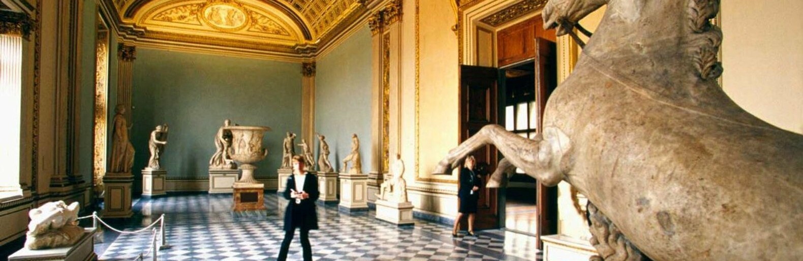 Відвідуємо музеї світу, сидячі вдома