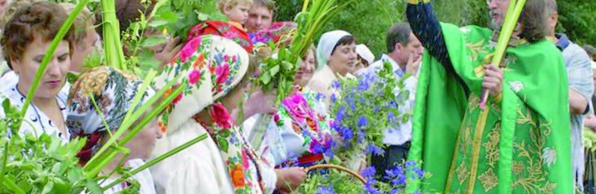  На Трійцю кириляни будуть молитися, згадувати покійних родичів та відпочивати три дні  