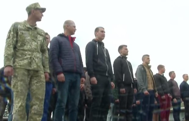 Примусового призову молоді в армію не буде  