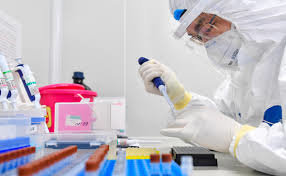 Коронавірус не відступає: кількість хворих перевищила 23 тисячі осіб