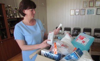 Кирилівська амбулаторія одержала благодійну допомогу – набір засобів захисту від коронавірусу