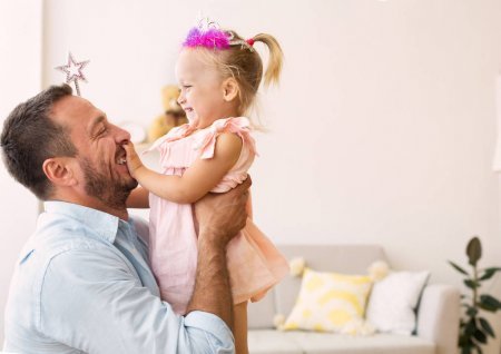 Батьки матимуть рівні можливості з матерями у догляді за дитиною Батьки матимуть рівні можливості з матерями у догляді за дитиною