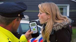 Список законних підстав для зупинки поліцією водіїв розширять