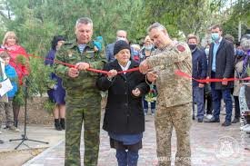 У Якимівському парку відпочинку  урочисто відкрили Алею слави