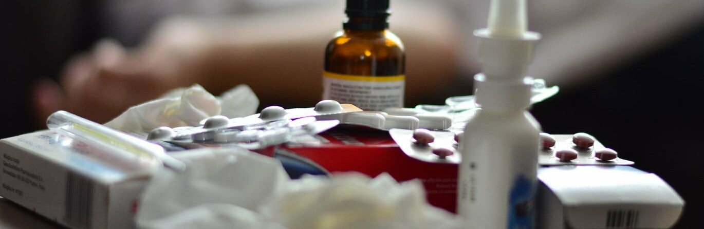 Ті, хто лікували коронавірус дома за свої кошти, мають право на компенсацію вартості препаратів